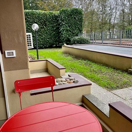33 Borgo Ticino Lux Free Parking & Private Garden Apartment Pavia Exterior foto