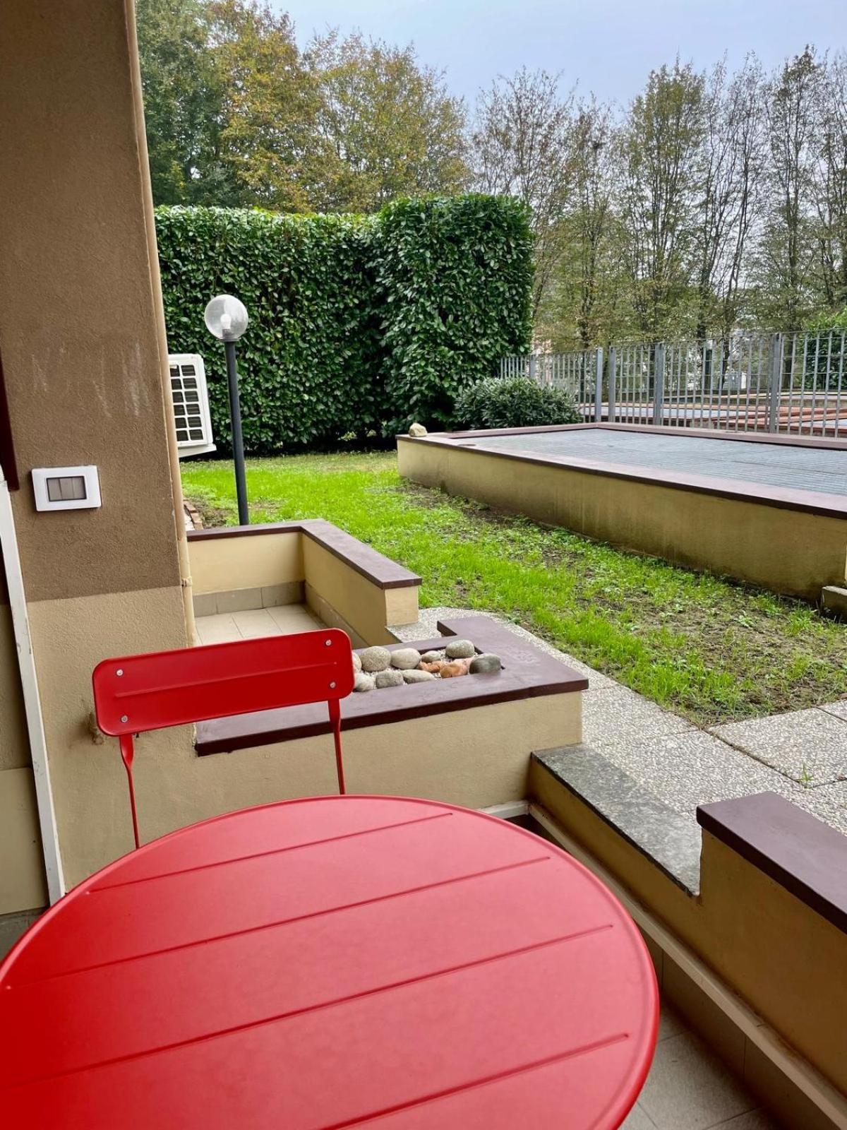 33 Borgo Ticino Lux Free Parking & Private Garden Apartment Pavia Exterior foto
